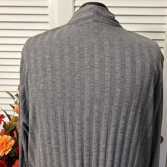 Grey ribbed knit Collections by Bobeau open front cardigan sweater size 2X - Picture 5 of 5